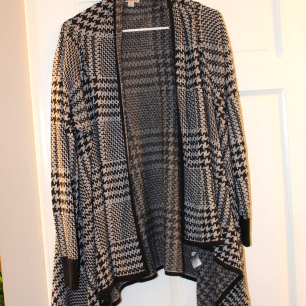 Black and White Large Merona Cardigan